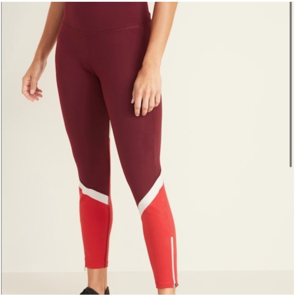 Old Navy Active Elevate 7/8 Leggings with Ankle Zipper Size Medium